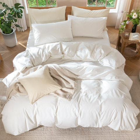 MooMee interior corner ties keep the duvet in place.