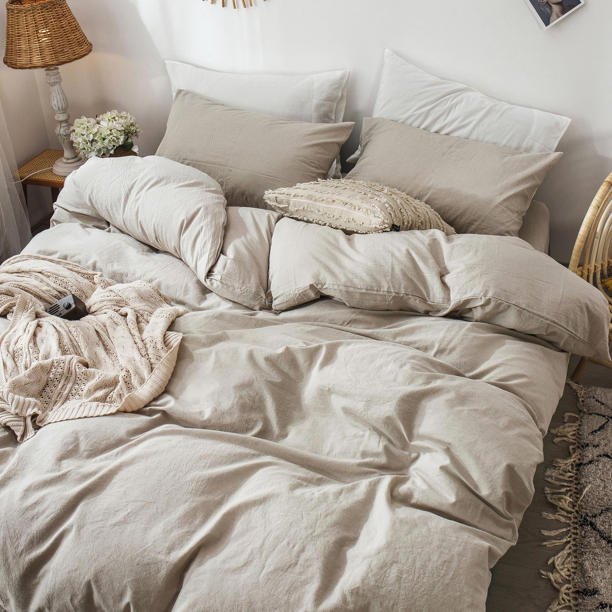 MooMee duvet cover hidden zip closure for secure, tidy bedding.