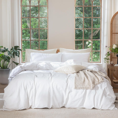 MooMee king white duvet cover showcases crisp, breathable softness.