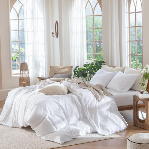 MooMee hidden zip closure keeps duvet neatly secured.