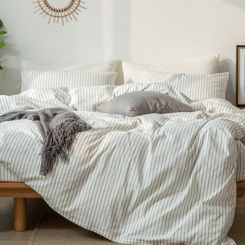 MooMee striped duvet cover set in queen size shows white and dark grey wide stripes for breathable comfort.