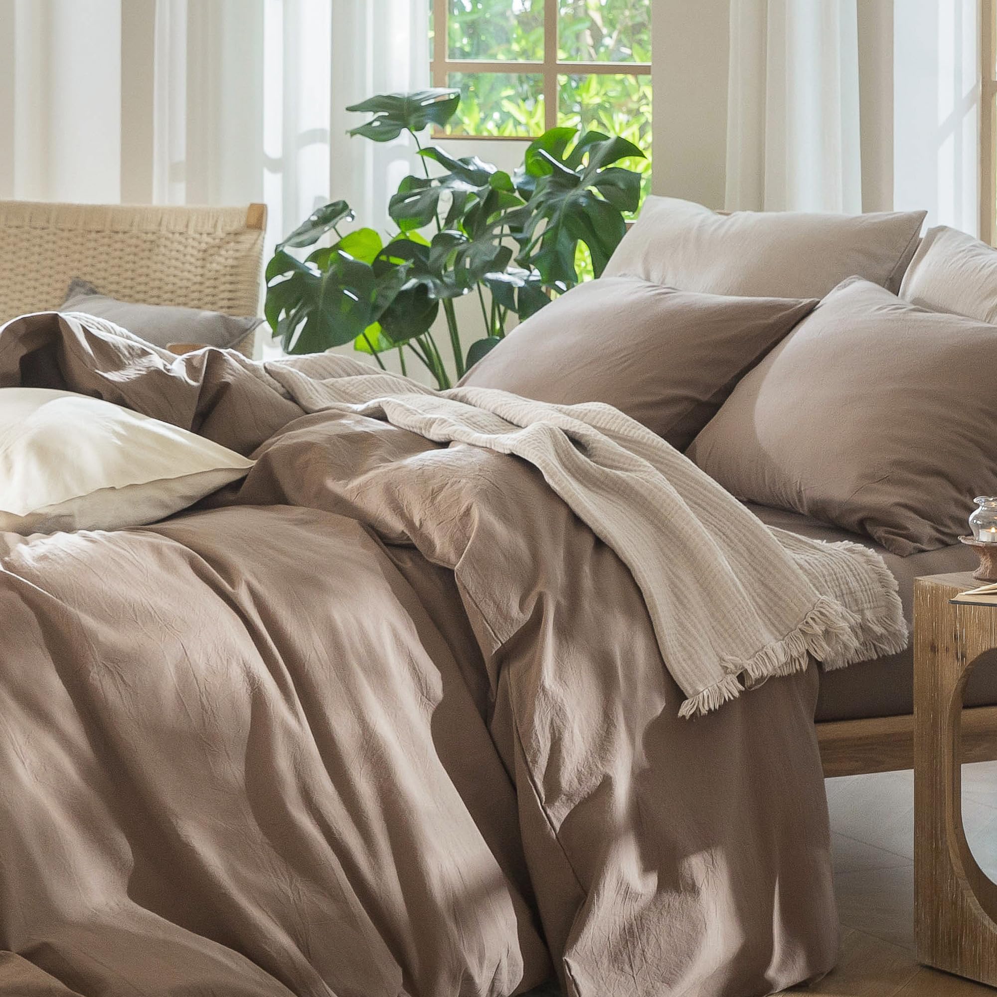 MooMee solid-brown king set creates a cozy bedroom ambiance