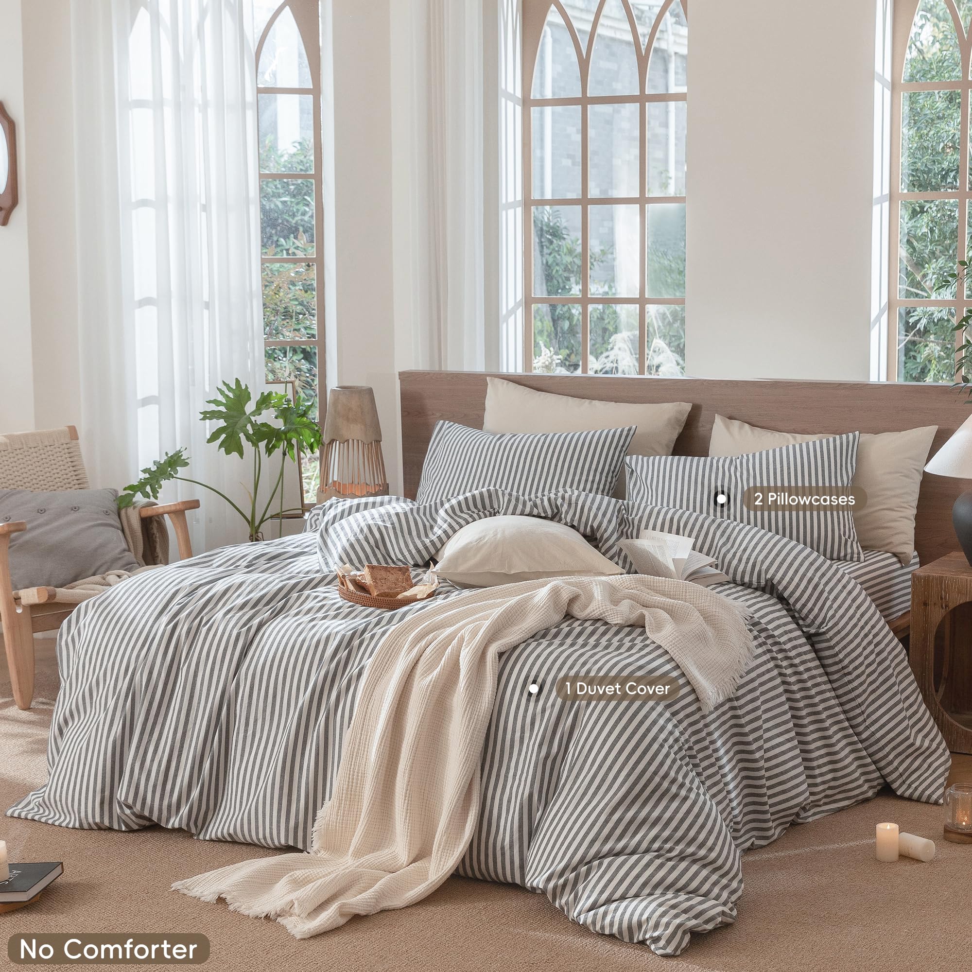 MooMee duvet cover with hidden zipper closure for a neat, secure fit.