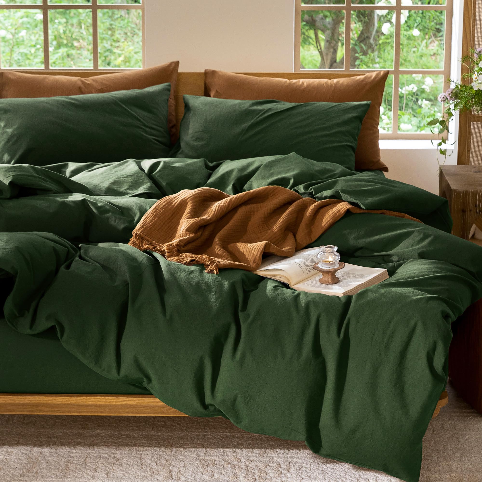 MooMee packaging in forest green is ready for gifting or first-time setup.