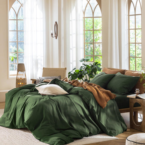 MooMee texture-like-linen forest green close-up reveals refined, lived-in look with lasting softness.