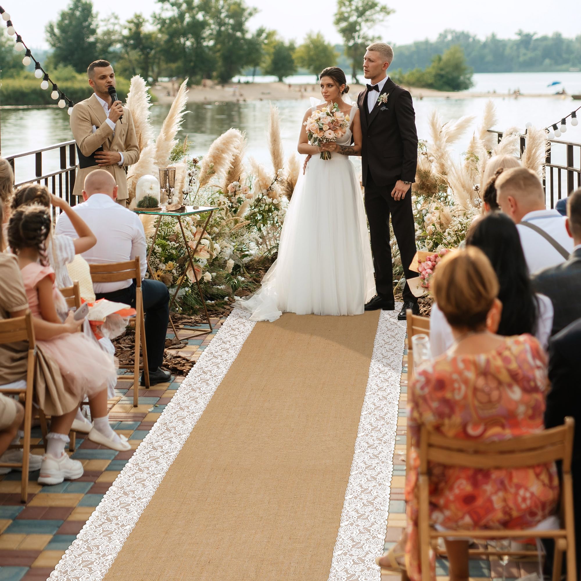 Moonoom long burlap carpet is craft-friendly for DIY decor.