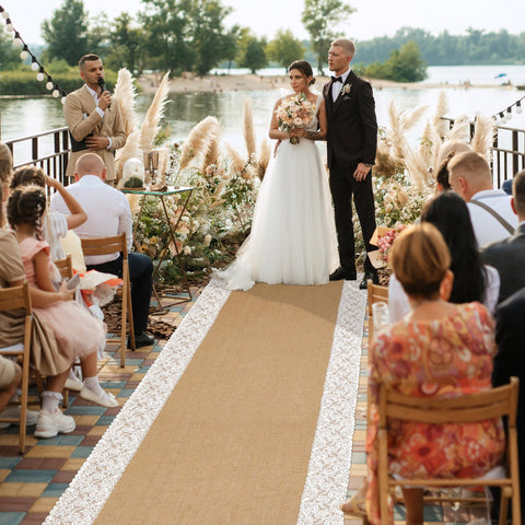 Moonoom long burlap carpet is craft-friendly for DIY decor.