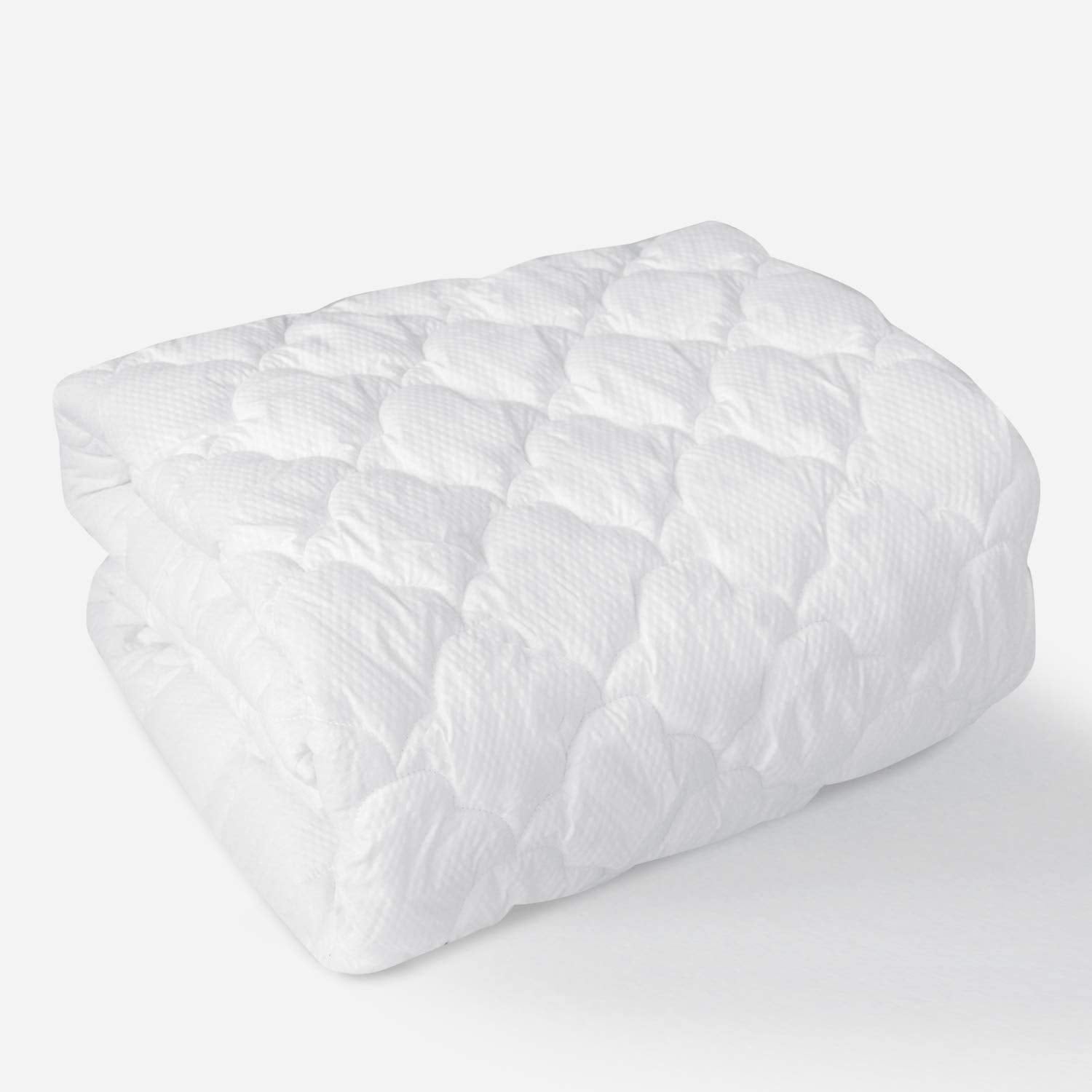 Moonsea deep-pocket design keeps the topper snug on your mattress.