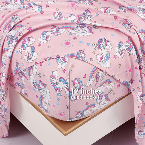 Mooreeke durable stitching and piped edges resist wear after many washes.