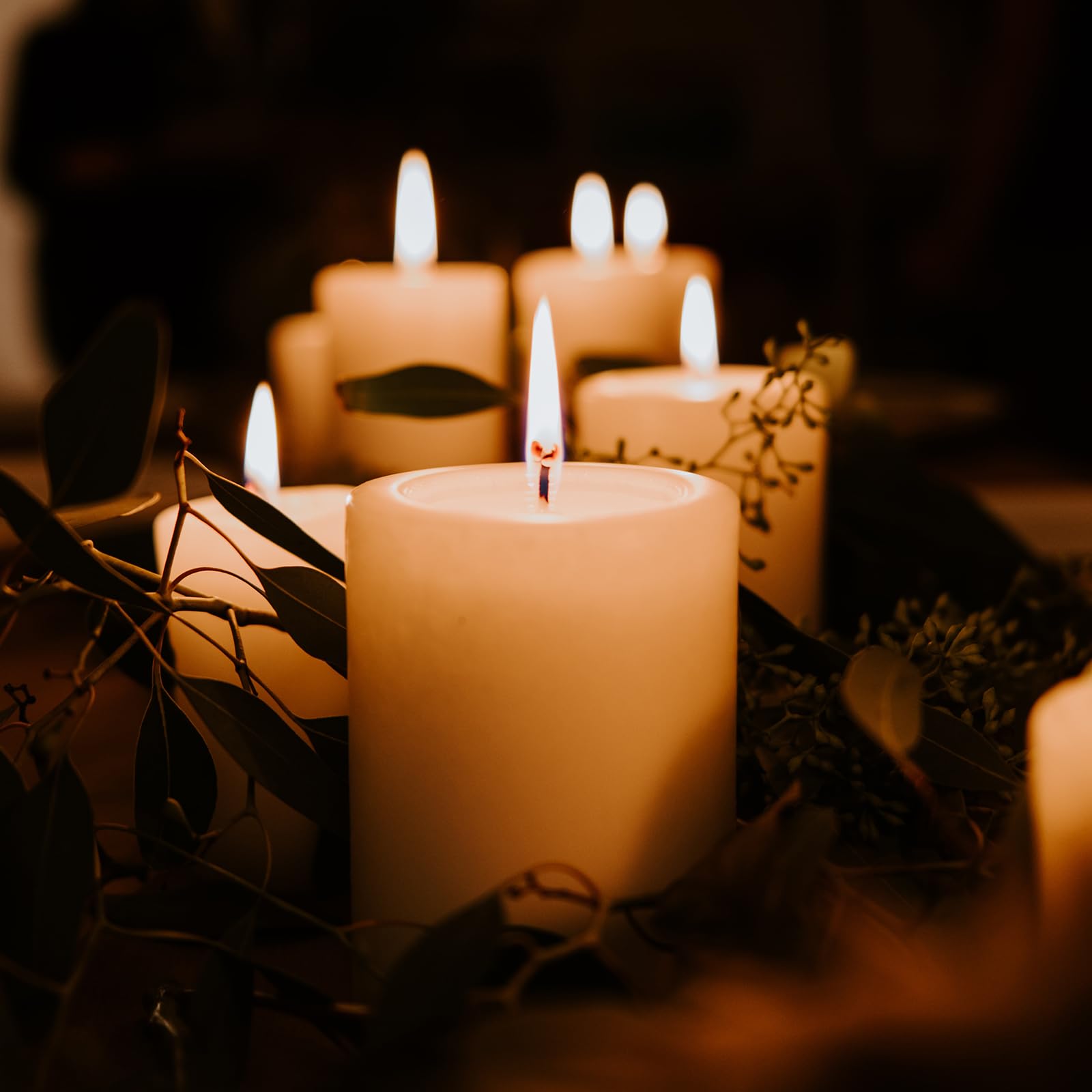 Centerpiece-ready MOSROAD candles for festive decor.