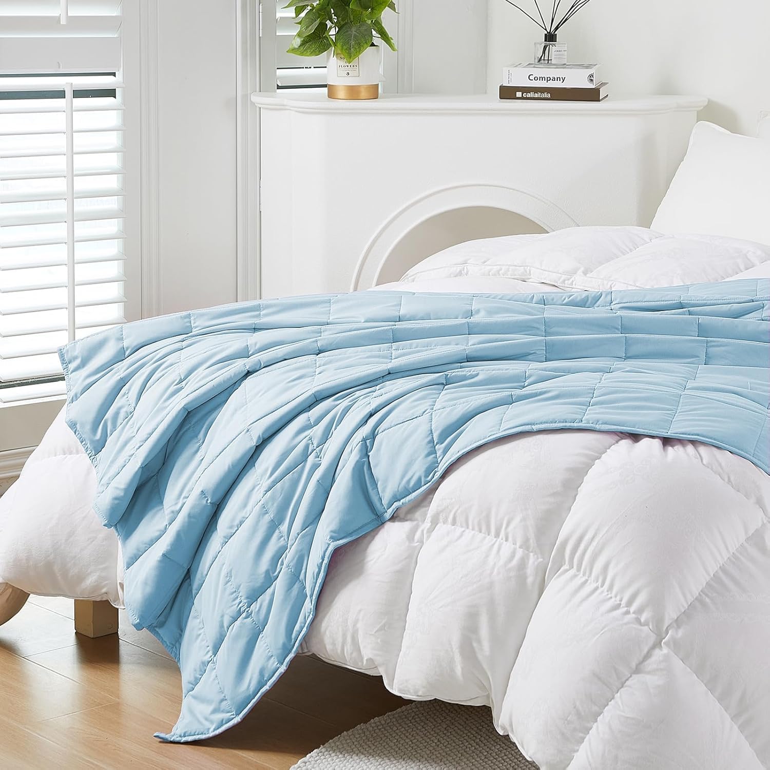 MOTRIP blue soft fabric highlights smooth texture and comfort