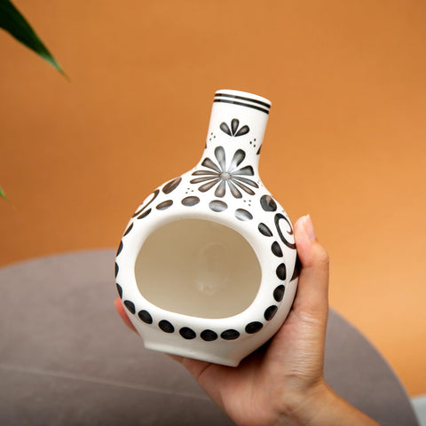 MOUGIGI Palo Santo burner compact design fits small spaces safely.