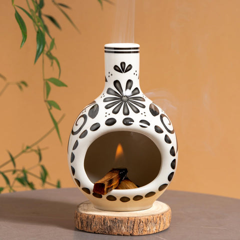 MOUGIGI Palo Santo Holder ceramic provides stable support for sticks during meditation.