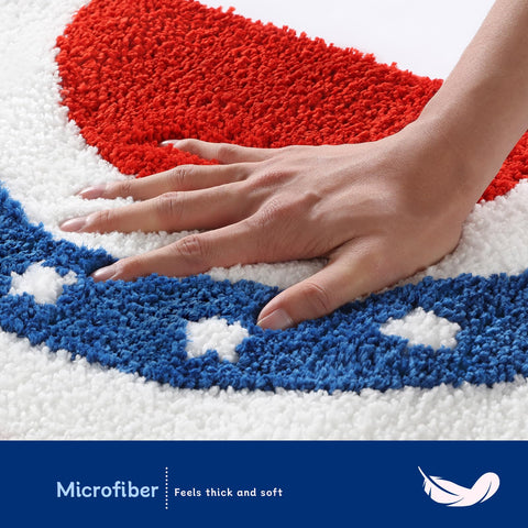 Moutina soft microfiber bath mat delivers a luxurious feel.