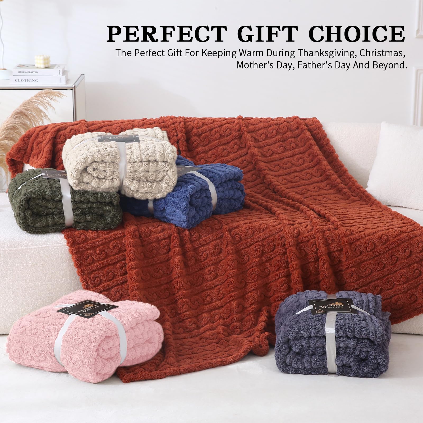 Durable, machine-washable sherpa fabric used in the blanket.