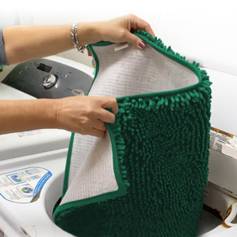 Muddy Mat machine washable design simplifies cleaning and care.