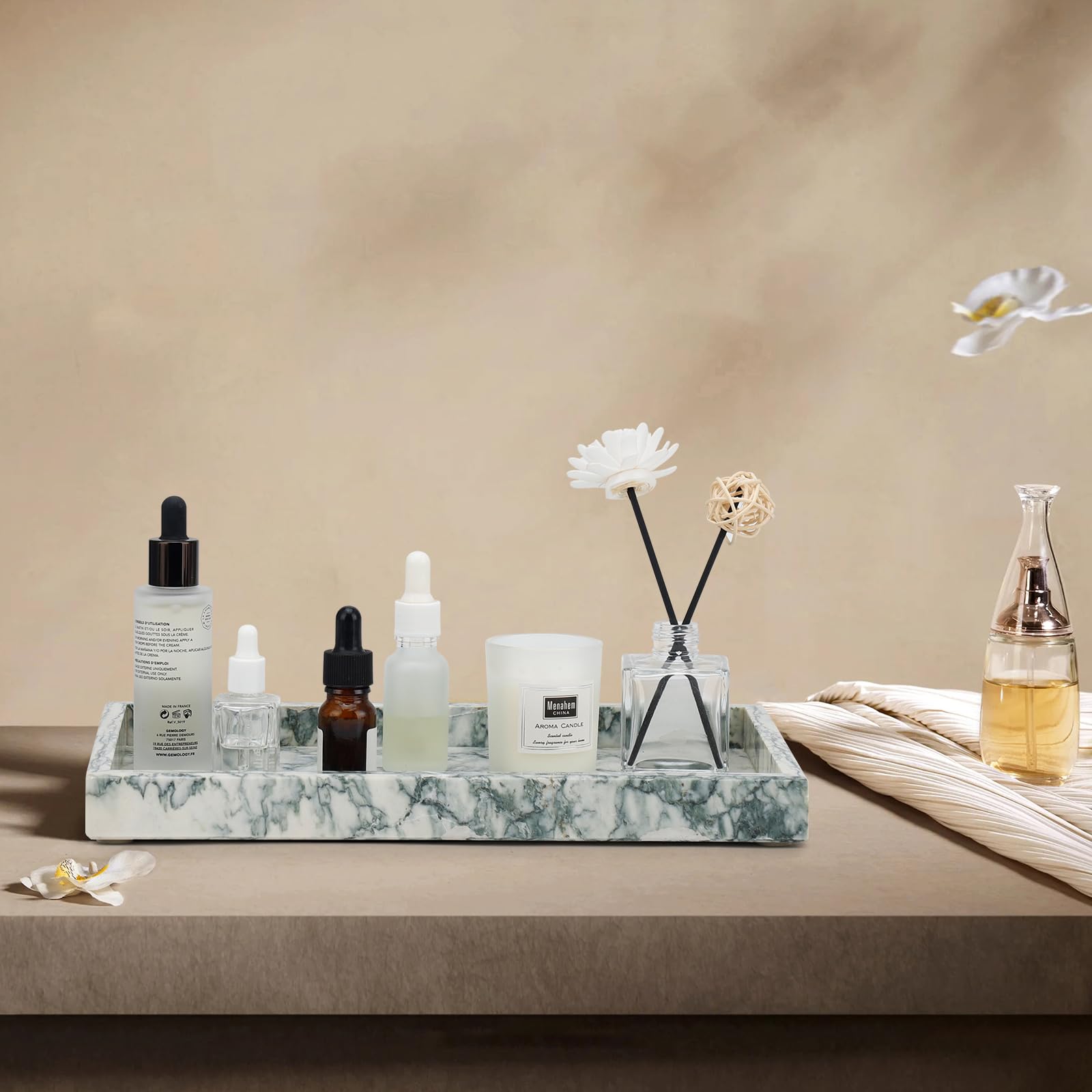 MULWR marble tray with sturdy, polished surface in a sleek bathroom scene