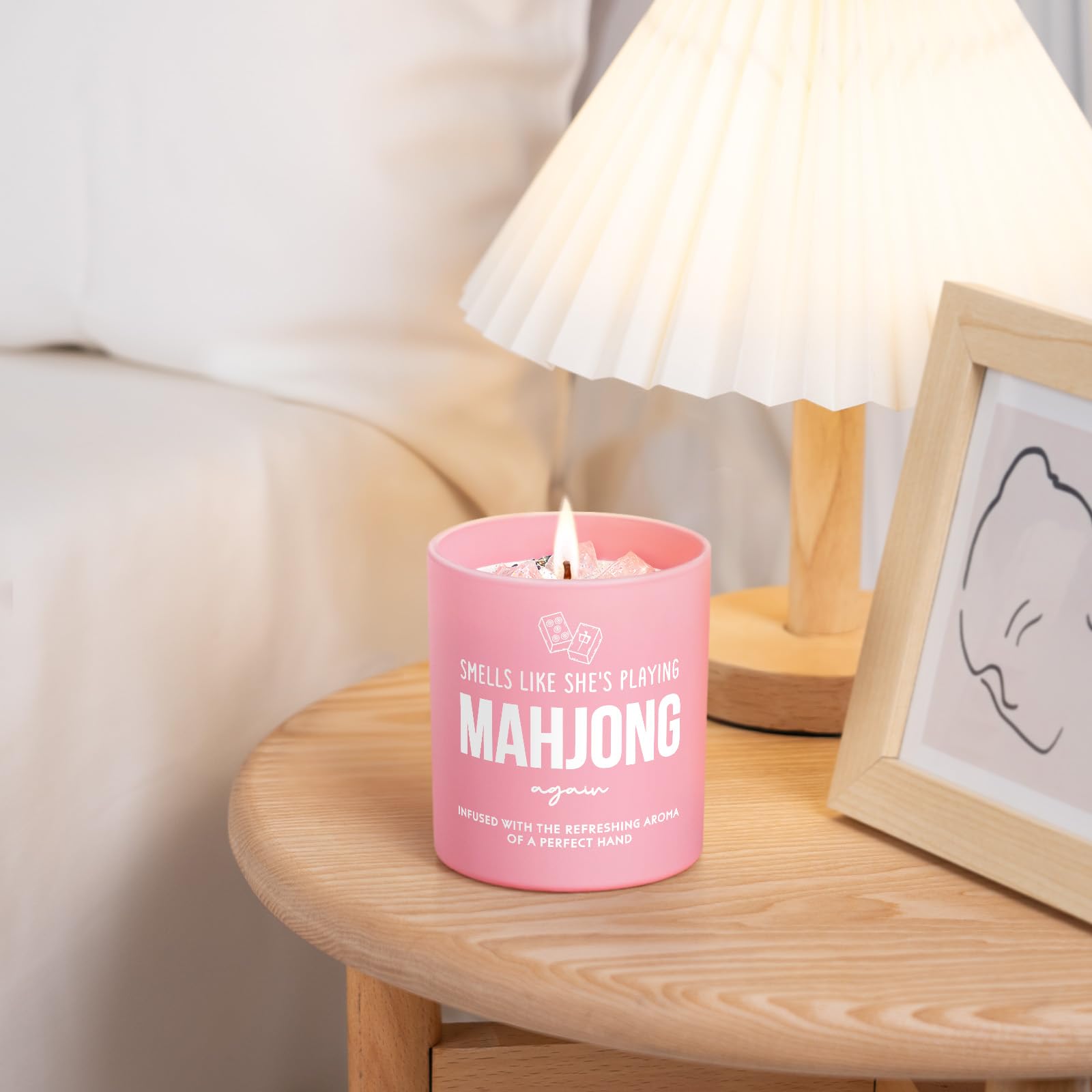 Musaecoin mahjong candle vanilla lavender close-up with soothing scent.