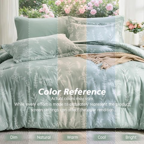 MUXHOMO Comforter close-up shows ultra-soft microfiber texture.