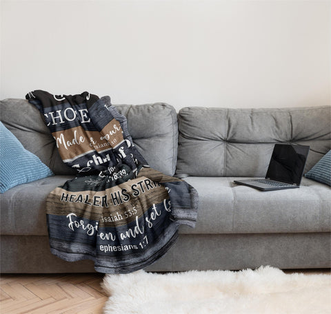 Muxuten outdoor camping blanket shows lightweight warmth for adventures.