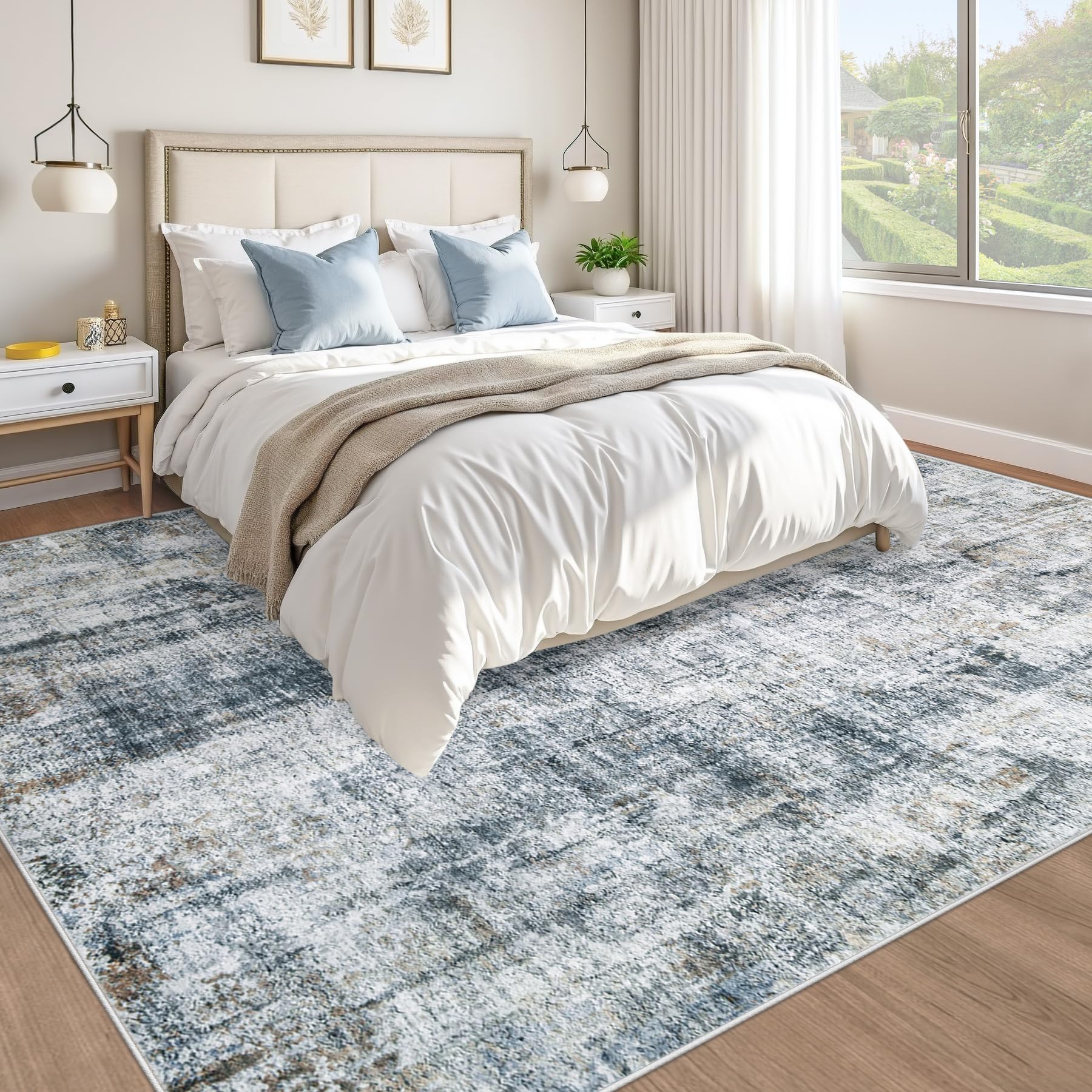 MXSANYOO non-slip backing with grip dots keeps the rug in place.