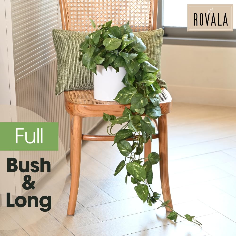 MY ROVALA realistic silk leaves show natural-looking greenery