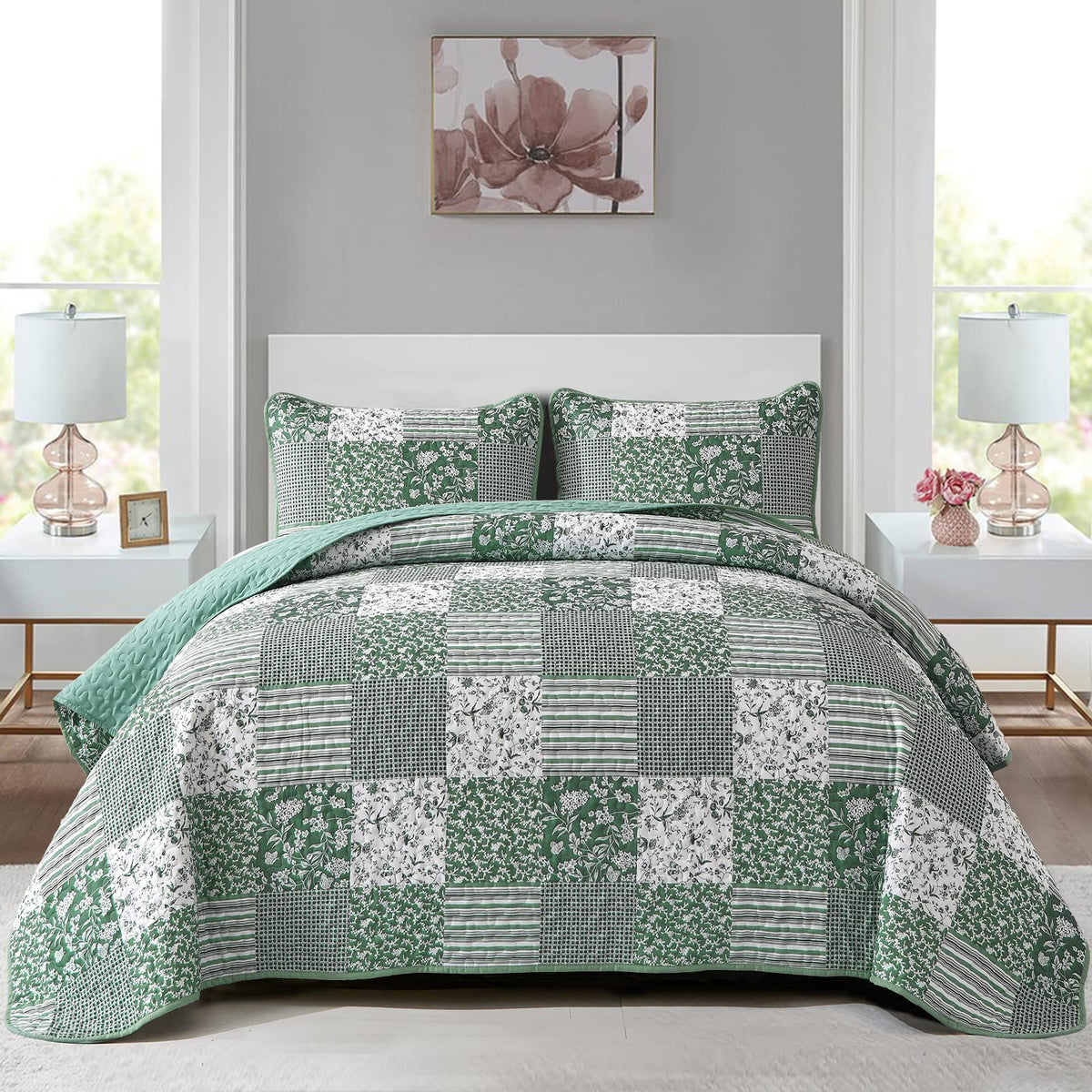 Mybedsoul Green Boho quilt set with plaid patchwork for cozy bed styling.