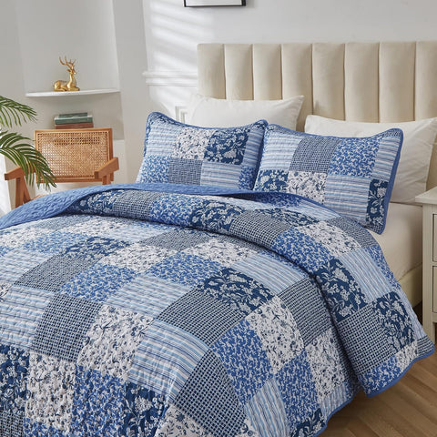 Mybedsoul plaid floral bedspread close-up shows vibrant pattern and lightweight microfiber comfort