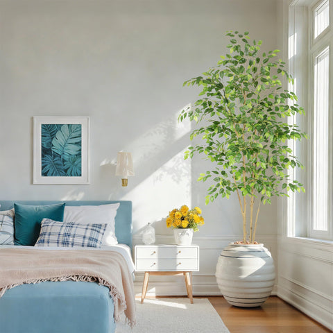 Stable pot base keeps the Nafresh ficus tree upright on any surface