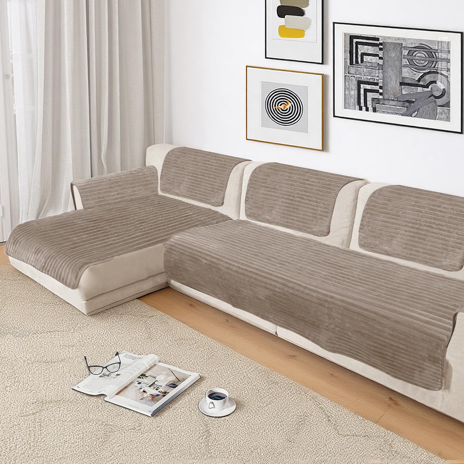 NAISI waterproof layer protects furniture against spills while preserving fabric.