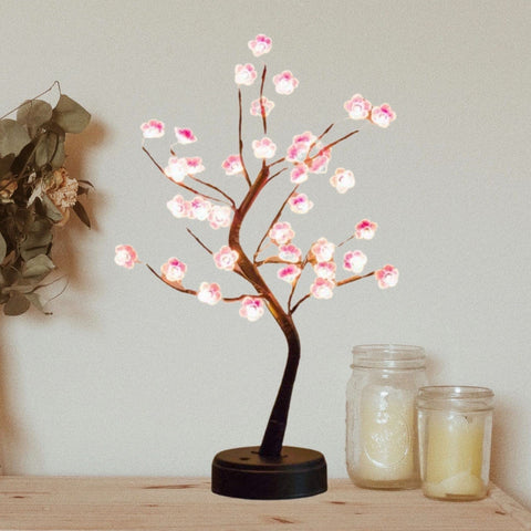 Nakolulu bendable branches allow crafting a unique bonsai shape.