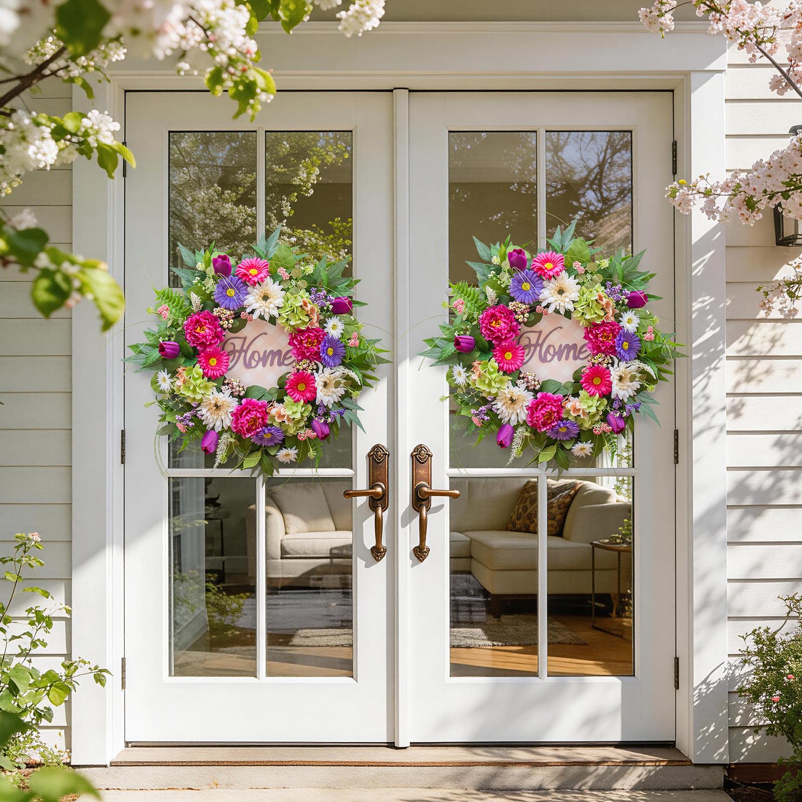 NaturaWre indoor/outdoor display wreath suited for doors or mantels
