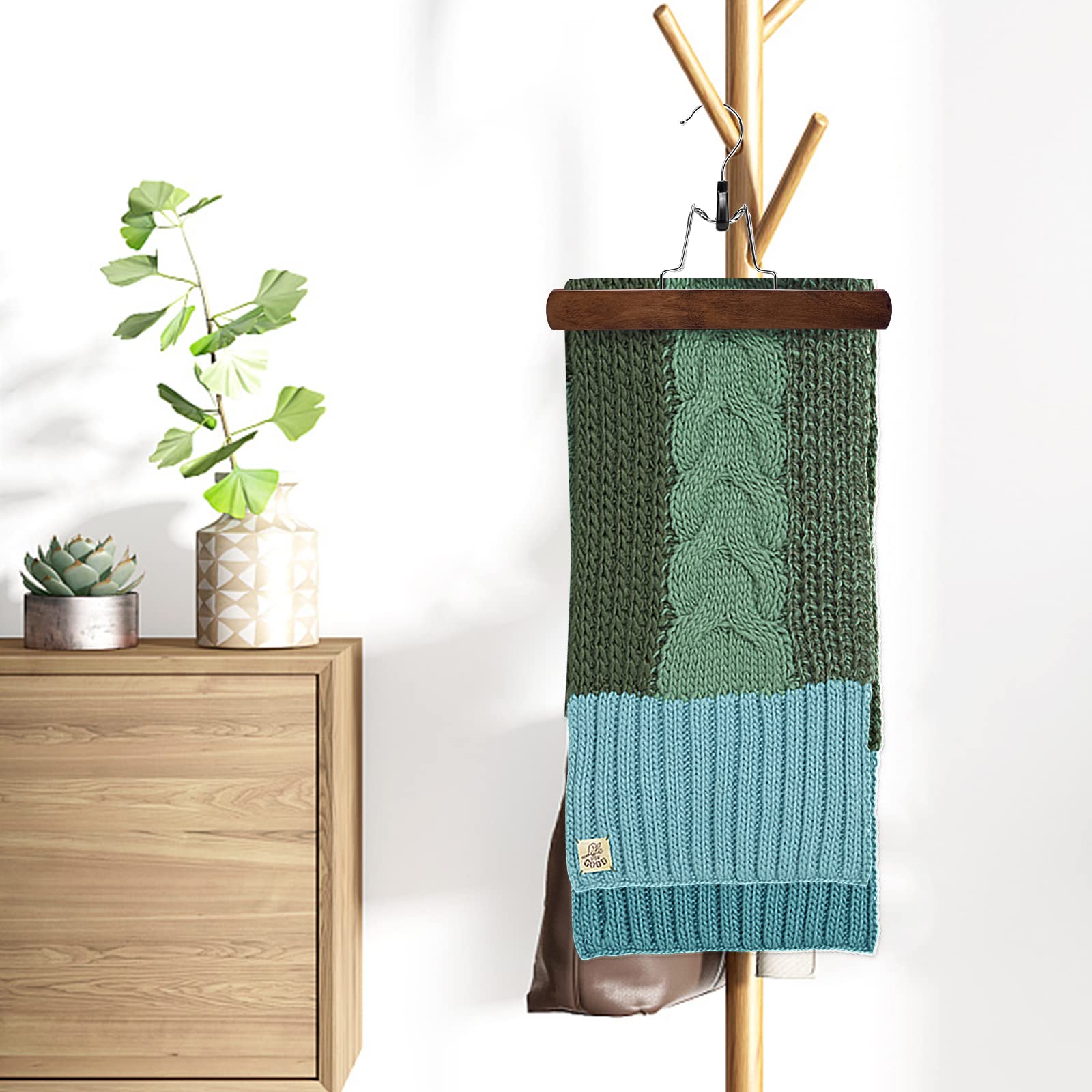 Nature Smile hangers suitable for wigs and towels to organize space