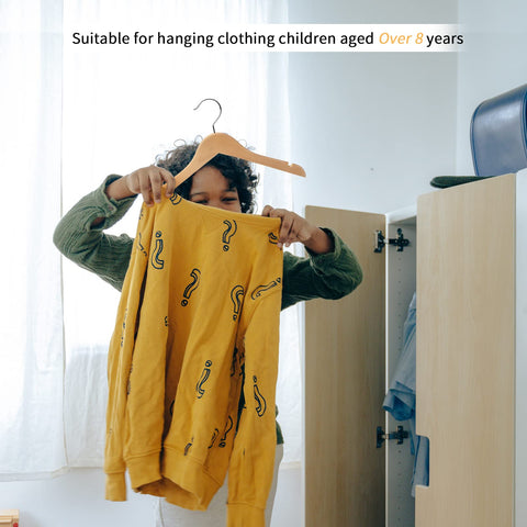 Nature Smile 360-degree hook enables easy access.