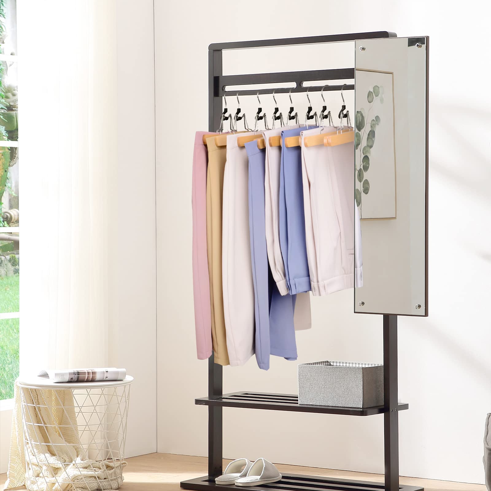 Nature Smile organized closet look with natural finish