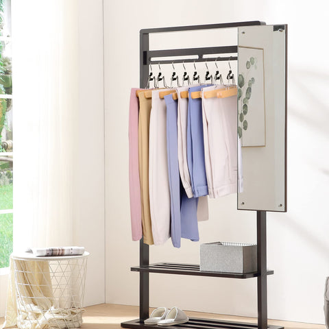 Nature Smile organized closet look with natural finish