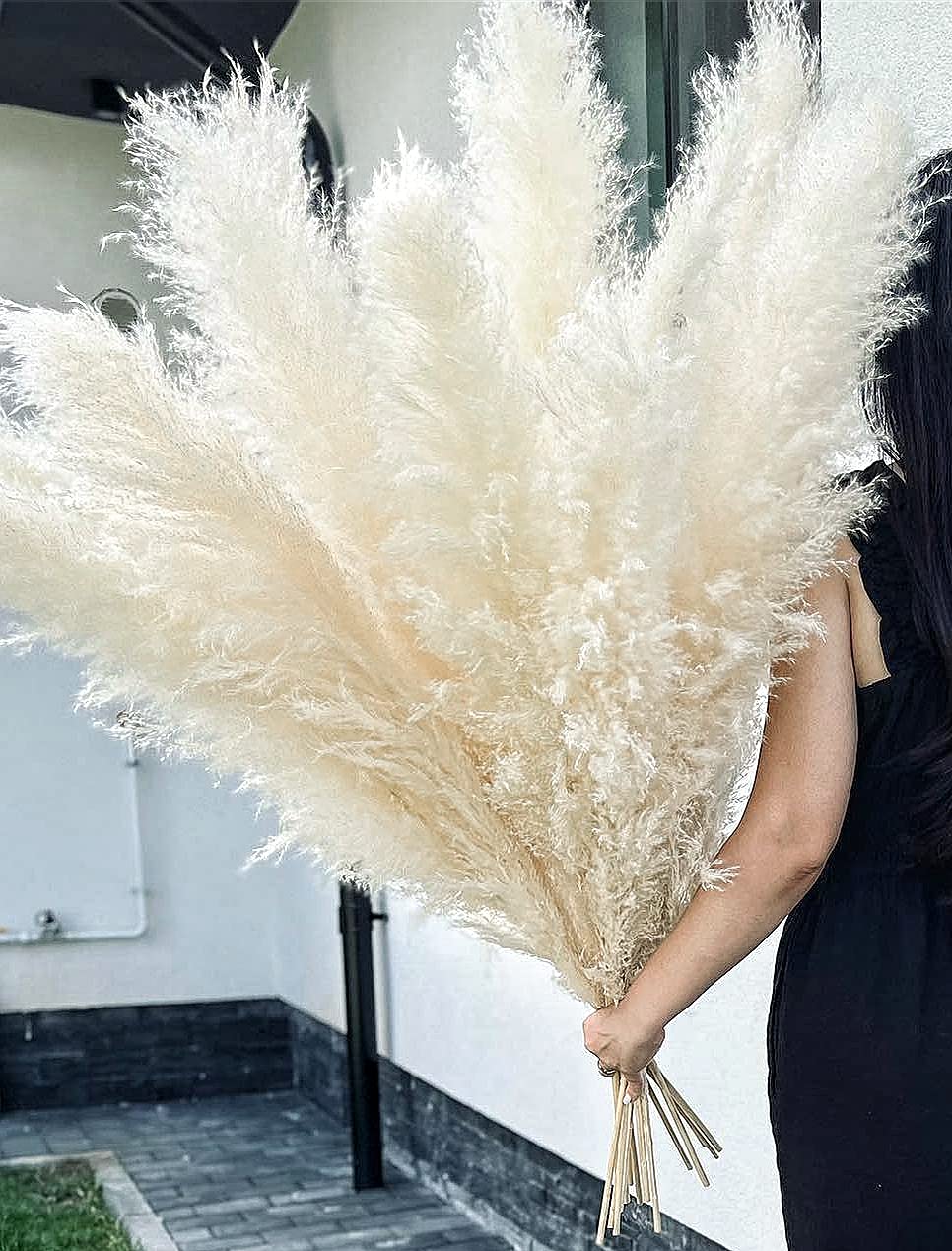 Naunauya beige pampas grass 46 inch tall for elegant floor vase decor.