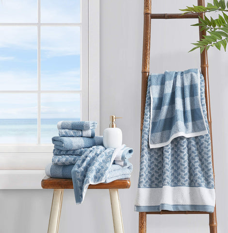 Nautica Oak Lake Blue washcloth flatlay emphasizing compact, absorbent fibers.