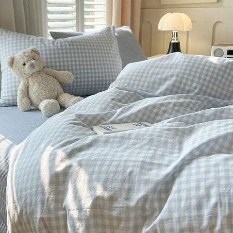 Nayoroom interior corner ties prevent duvet shifting for neat layers