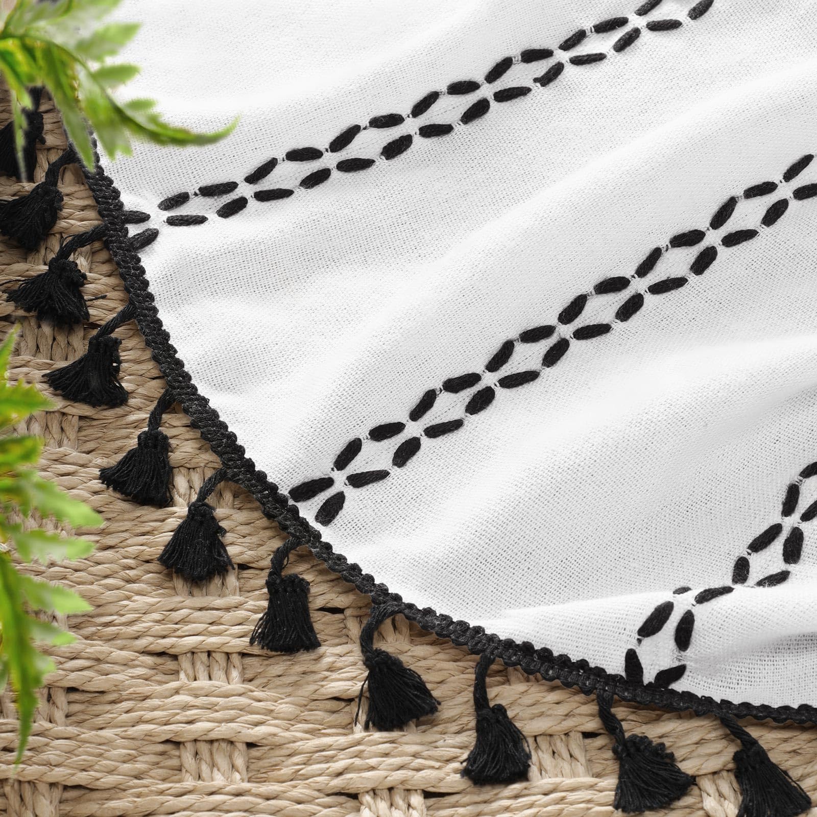 Easy-care linen fabric of NDDYCU curtain suitable for machine wash.