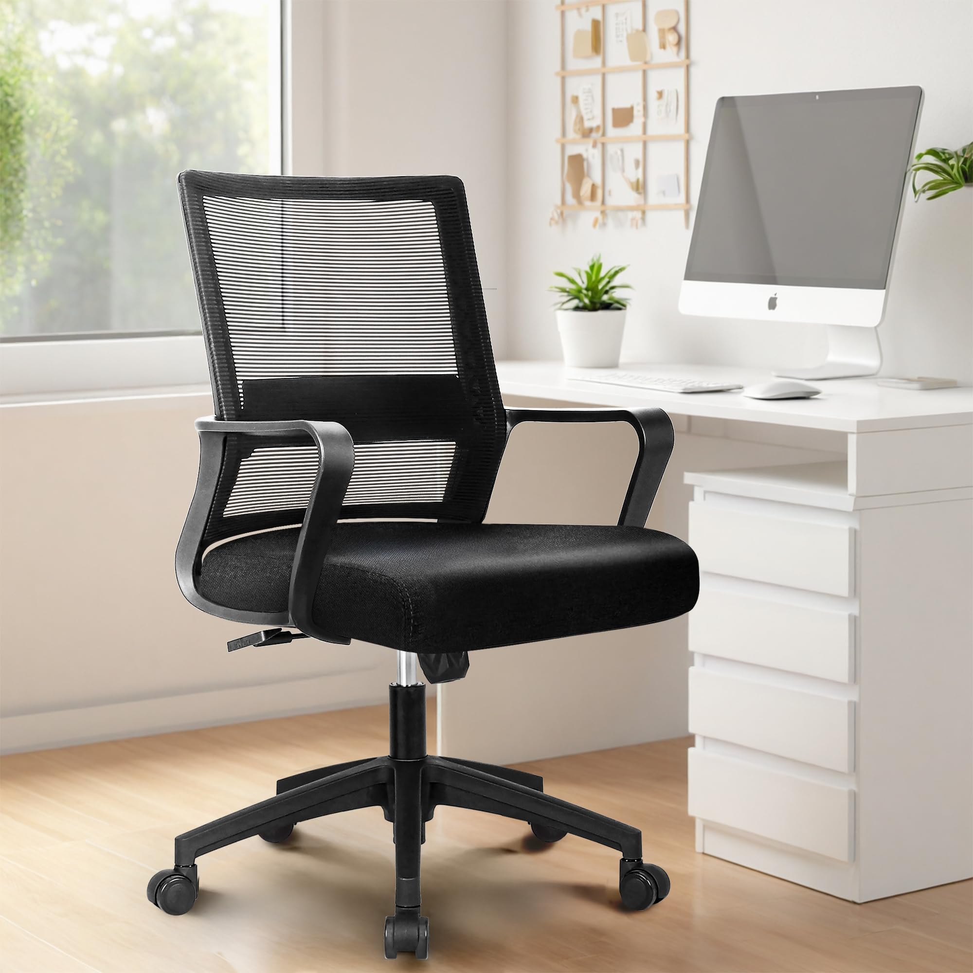 NEO CHAIR sturdy nylon base delivers durable stability for daily use
