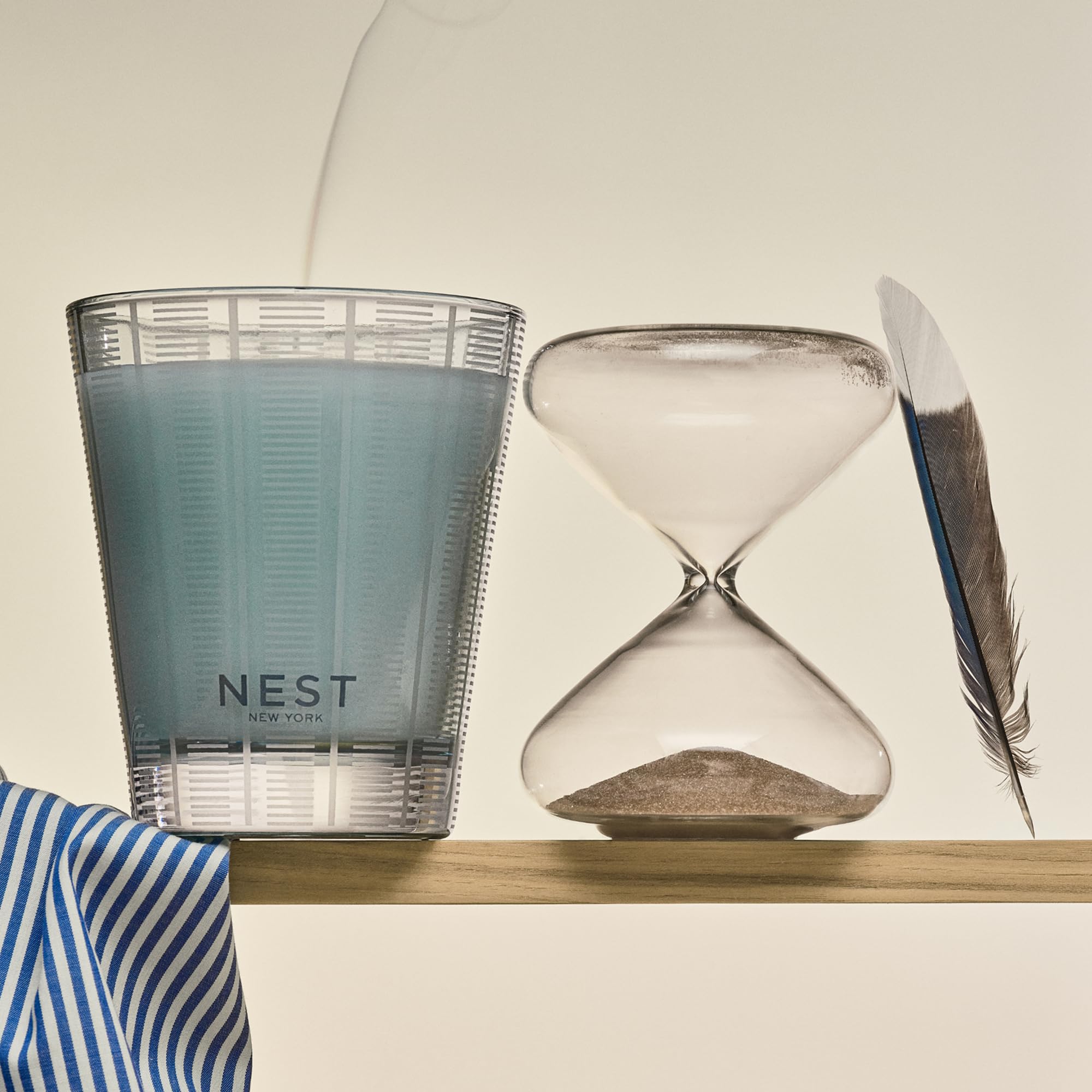 Nest New York Driftwood Chamomile candle blends sandalwood and vanilla for relaxing rituals