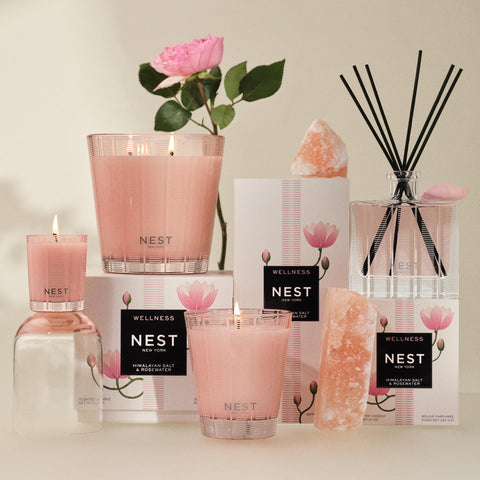 NEST New York white woods scent brings clean, fresh notes.