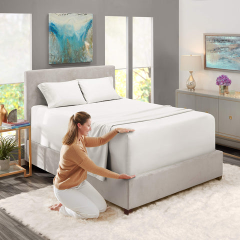 Nestl fitted sheet with elastic all around for secure grip