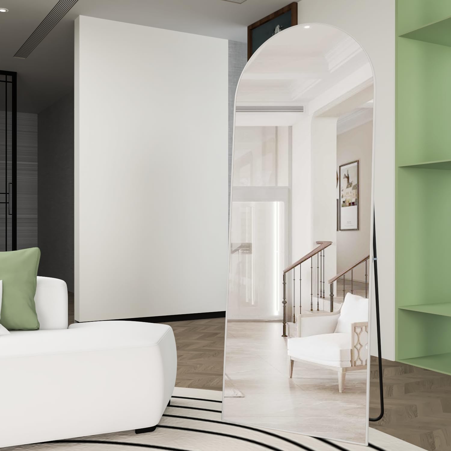 NEUWEABY arched floor mirror on a stand offers flexible placement.