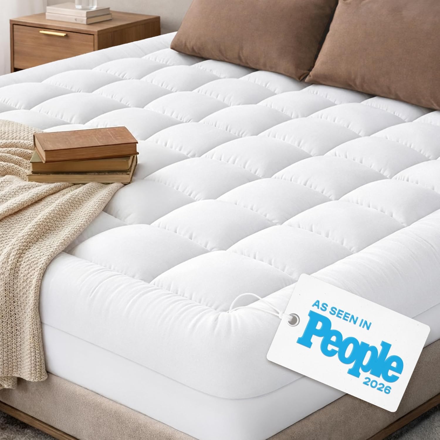 Niagara Sleep Solution Cloud-Like Topper cotton close-up shows plush comfort and breathability.