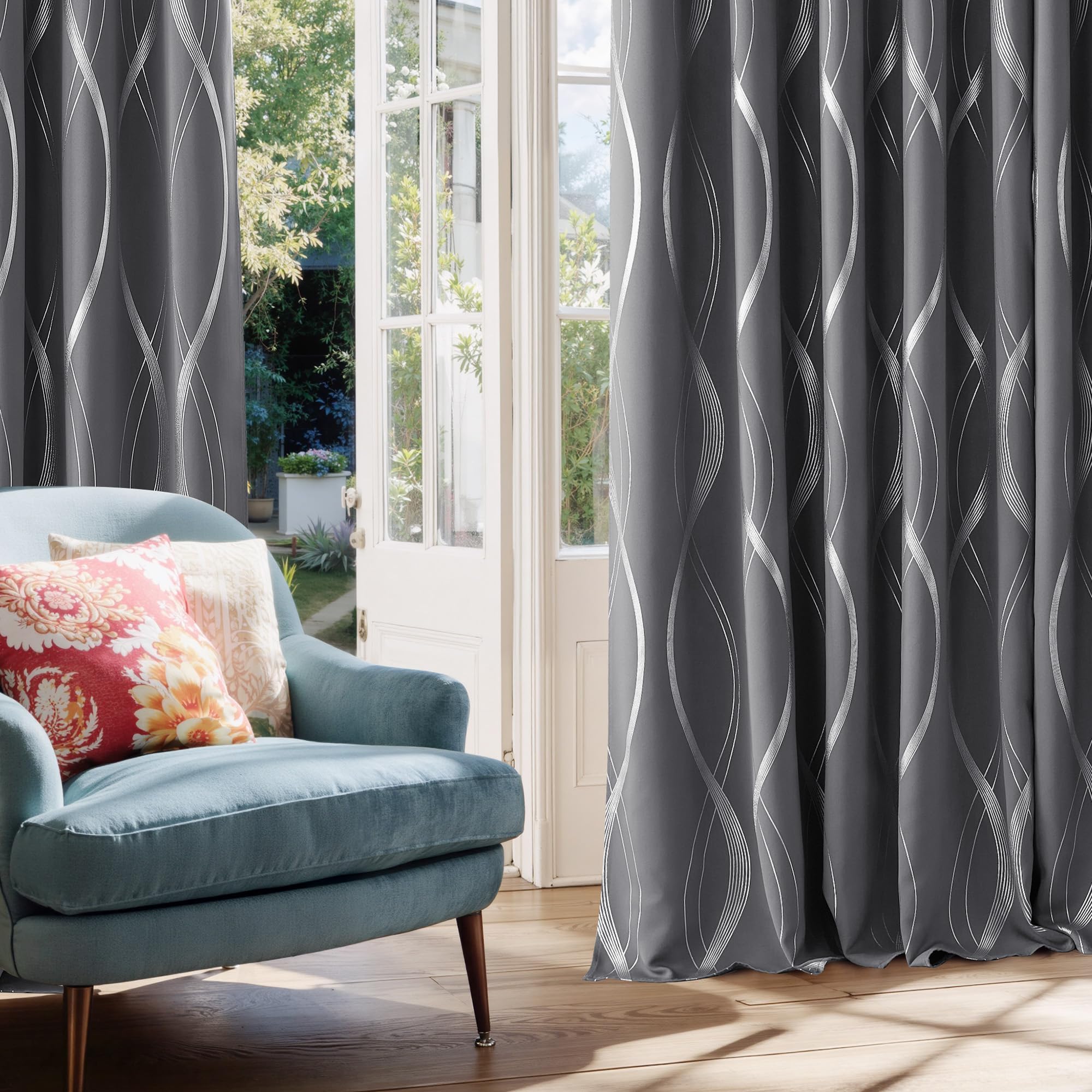 NICETOWN thermal blackout curtains reduce heat transfer for comfortable bedrooms.
