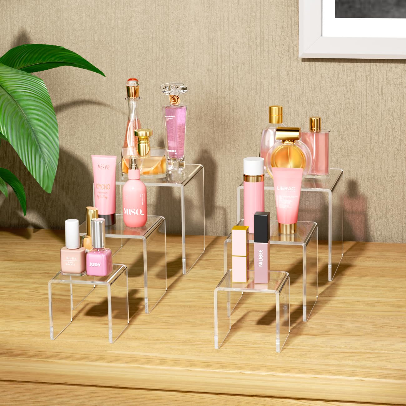 NIUBEE floating clear riser creates a near-floating effect for showcased items.