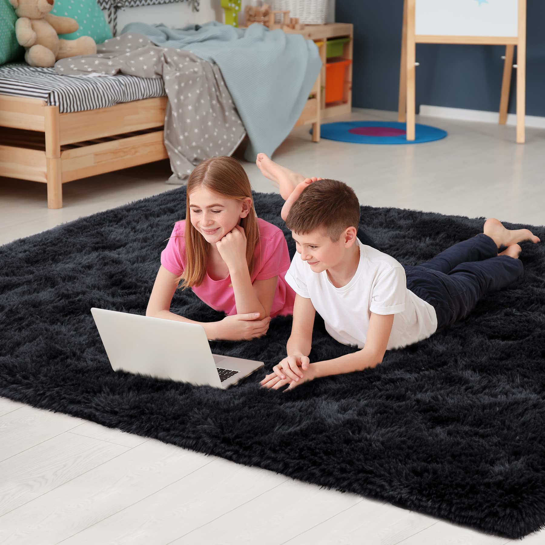 Noahas easy-clean rug is machine washable for quick refreshes