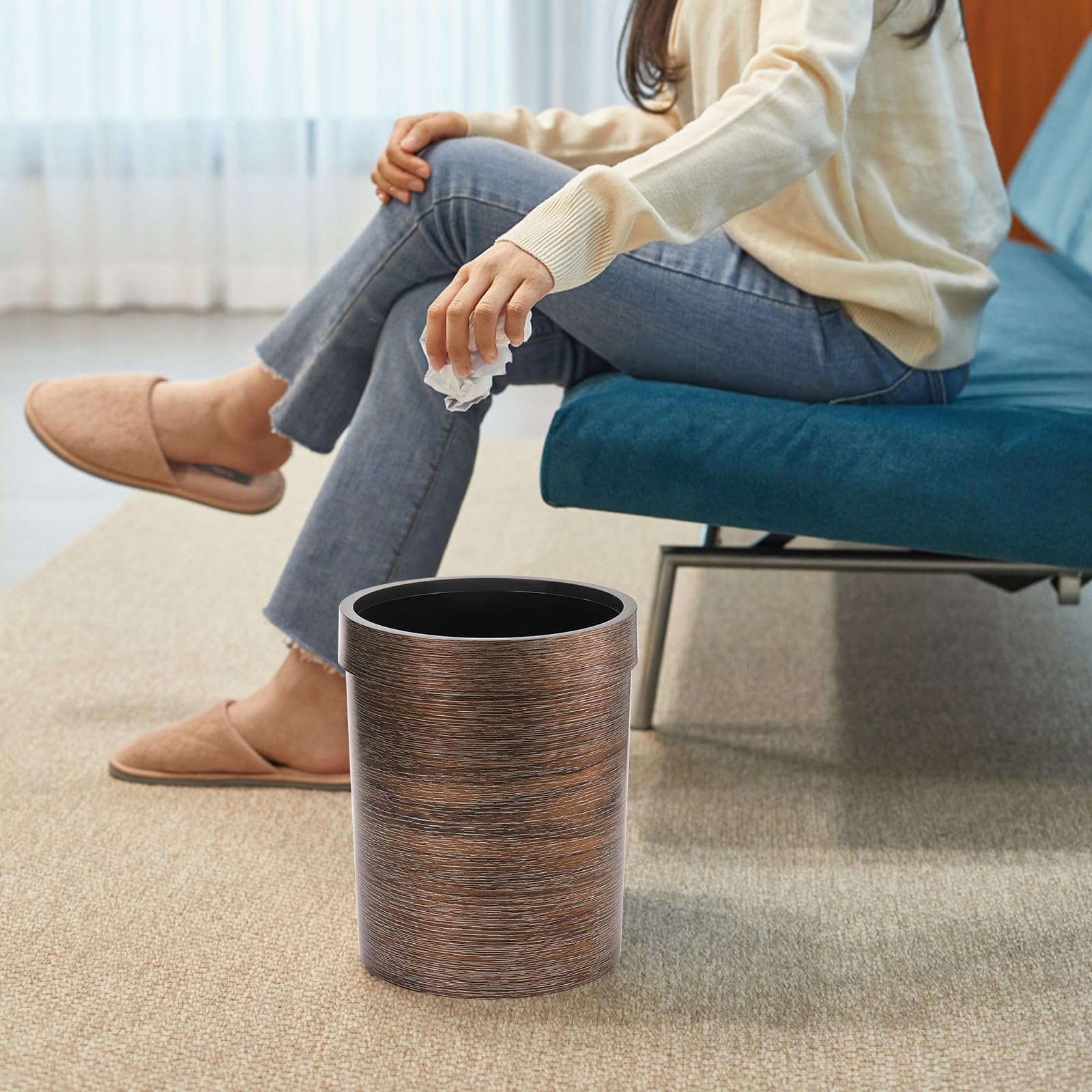 Noamus durable plastic trash bin designed for daily use.